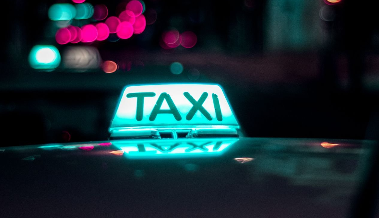 Woking Taxi  Taxi in Woking woking taxi service