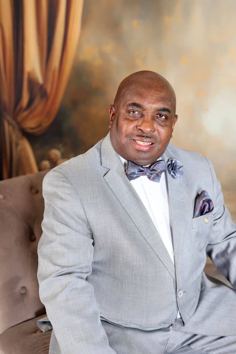 Rev. Earl Hallmon