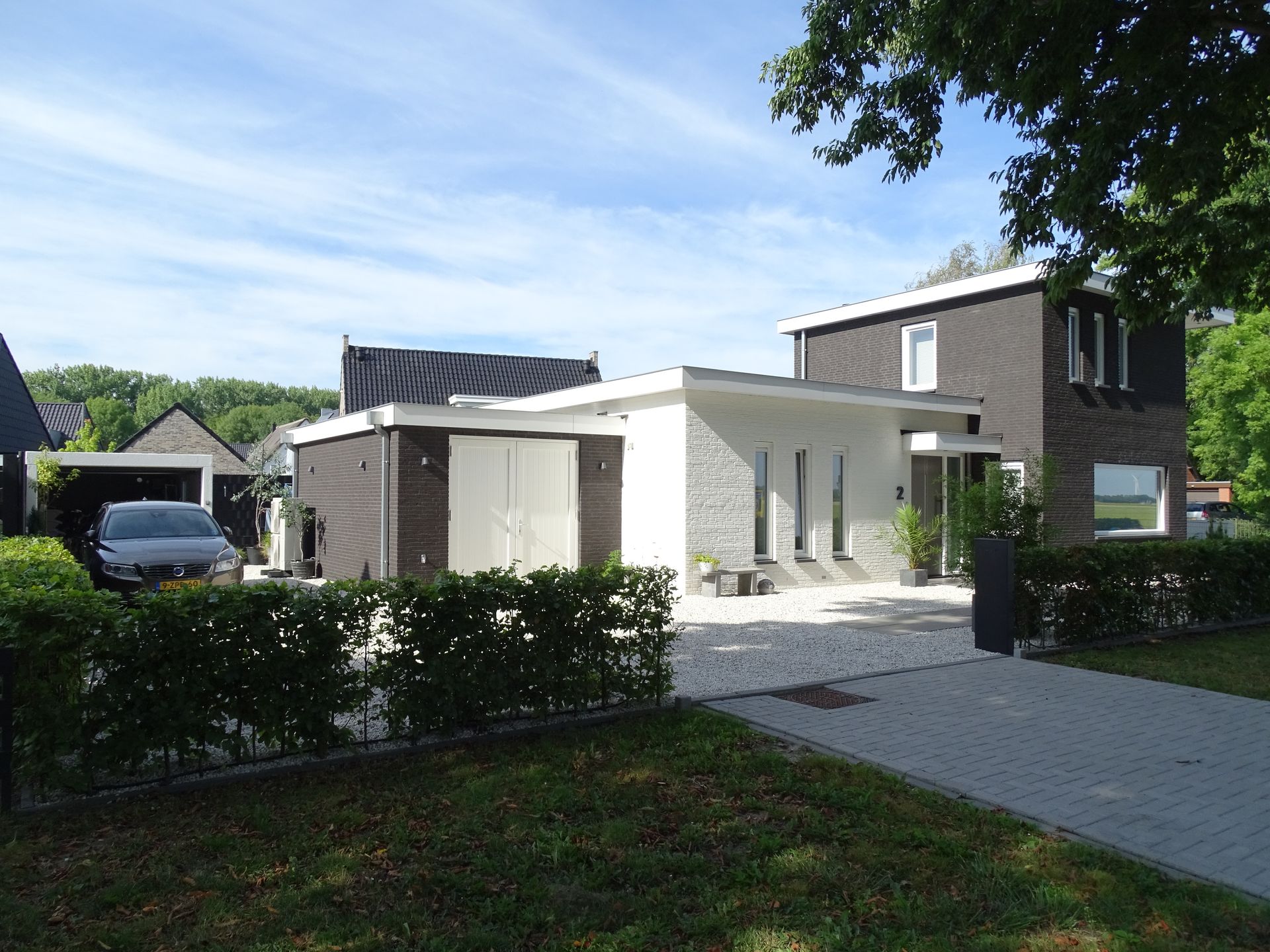 Moderne nieuwbouw woning, villa met strakke lijnen, Bouwbedrijf van Gurp