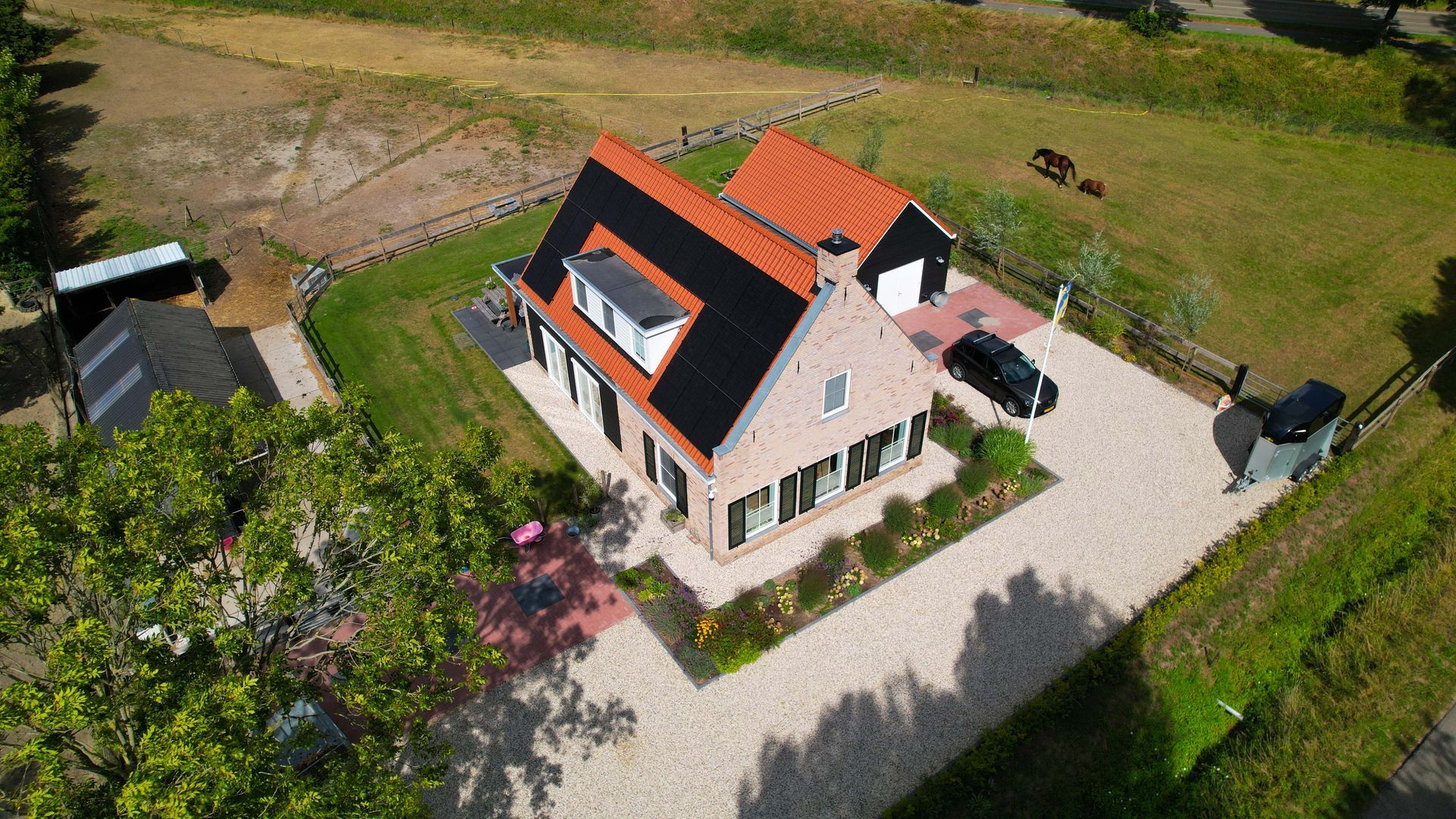 Nieuwbouw woning in Sommelsdijk met een landelijk karakter 