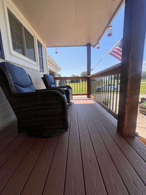 Deck Builders Kansas City | KC Deck Contractors | Upright Deck & Home