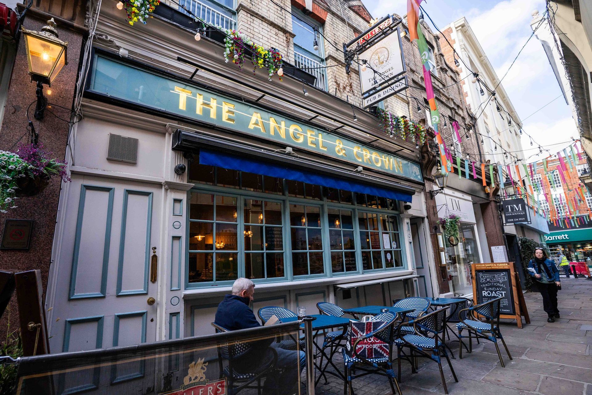 The Angel & Crown, Richmond | Website Home Hero Image