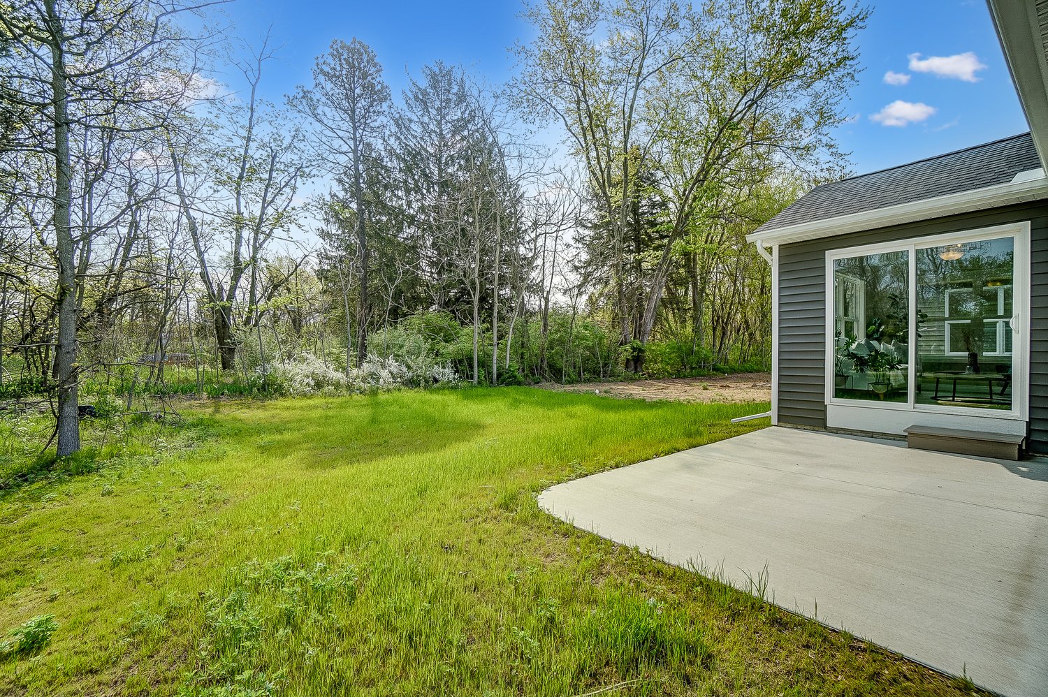 The Village at Riverbend / Stylish Villas on Large Lots