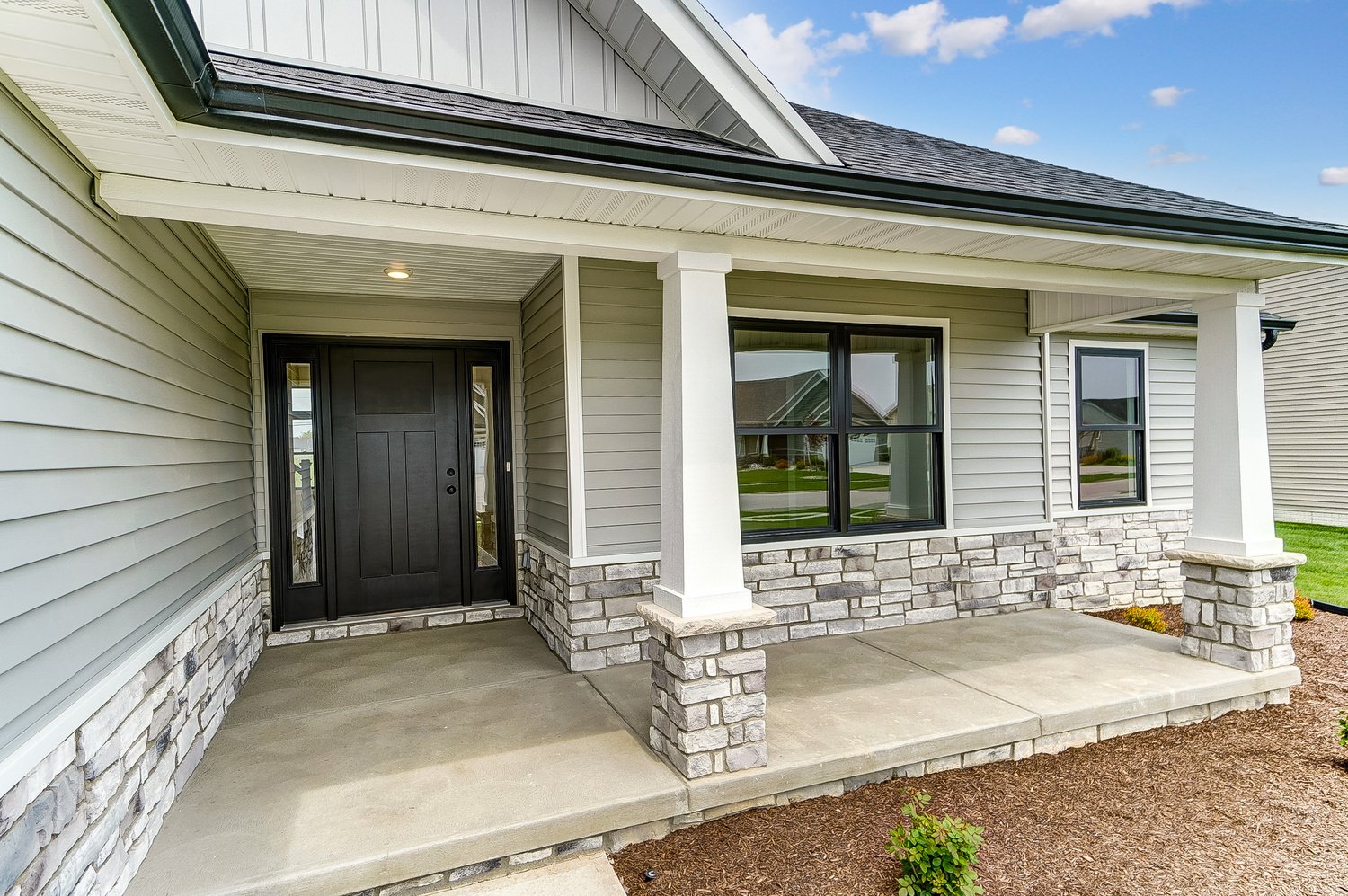 The Village at Riverbend / Stylish Villas on Large Lots