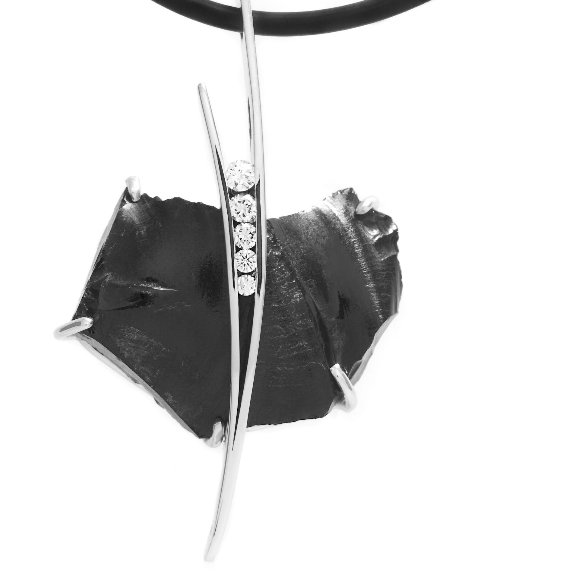 Pendentif en or blanc 18 carats