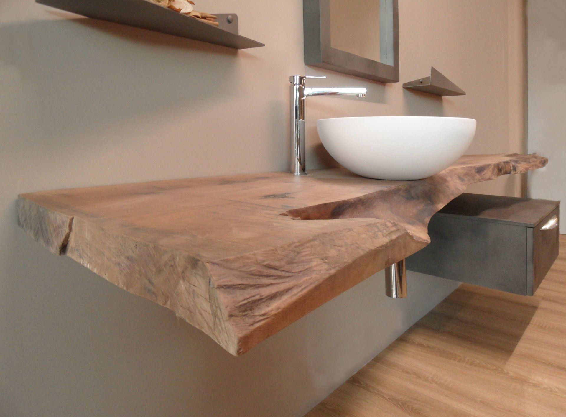 Mobile Bagno con tavolato corteccia in legno di Noce Nazionale
