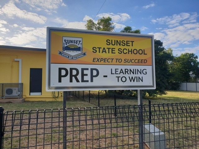 Sunset State School Sign Board — Digital Printing in Mount Isa, QLD