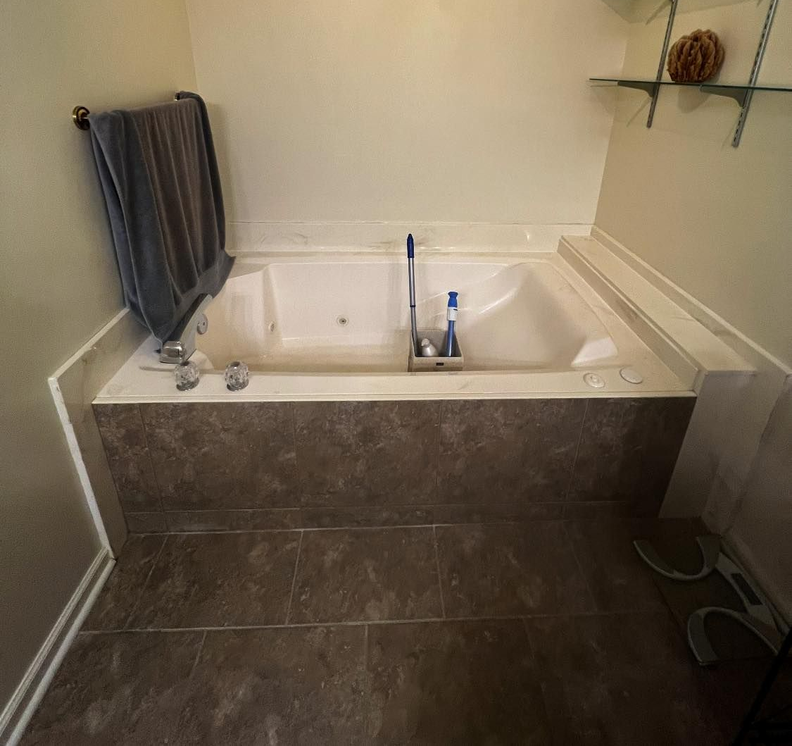 Before Bathroom Remodeling In Little Rock & Conway AR