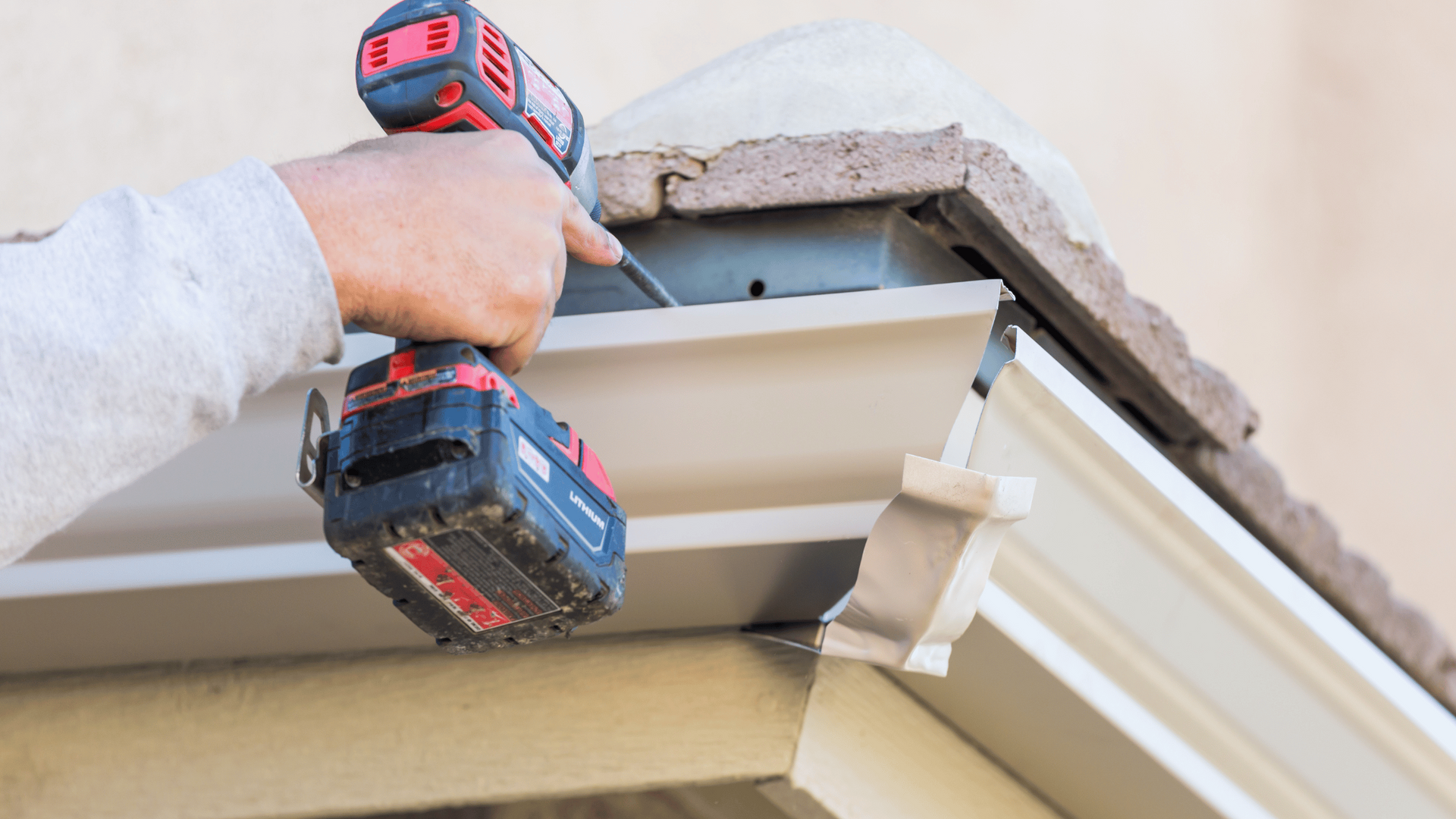 Gutter repair Image