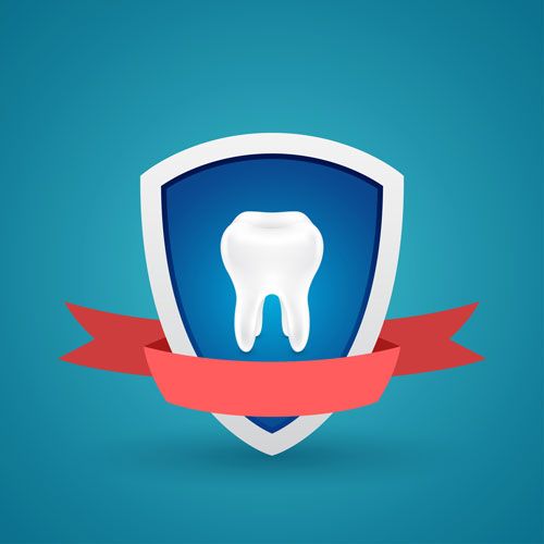 Un icono de un diente blanco centrado en un emblema de escudo azul, adornado con una cinta roja lisa, sobre un fondo verde azulado.