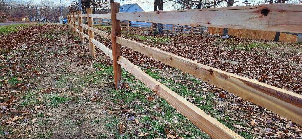 Commercial Fence | Vienna, Missouri | Central Fence LLC