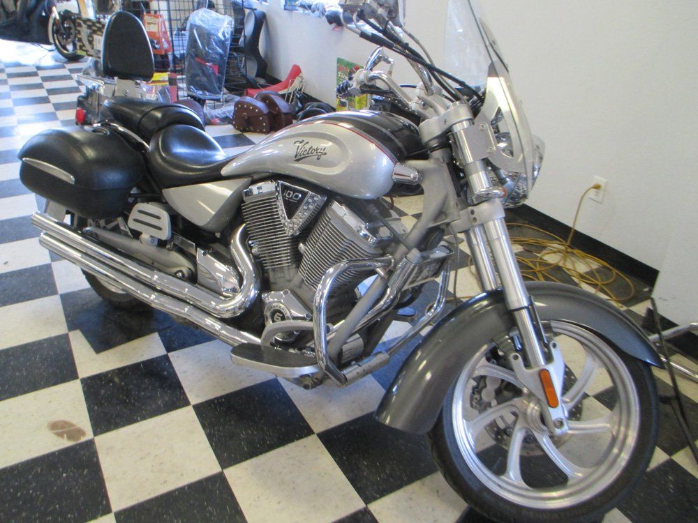 2006 Victory Kingpin — Edmond, OK — Mid America Cycle