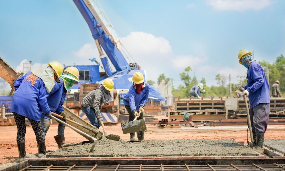 Commercial Concrete Projects: Supporting Local Businesses
