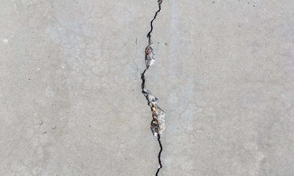 4 Common Problems With Concrete and When To Call a Pro