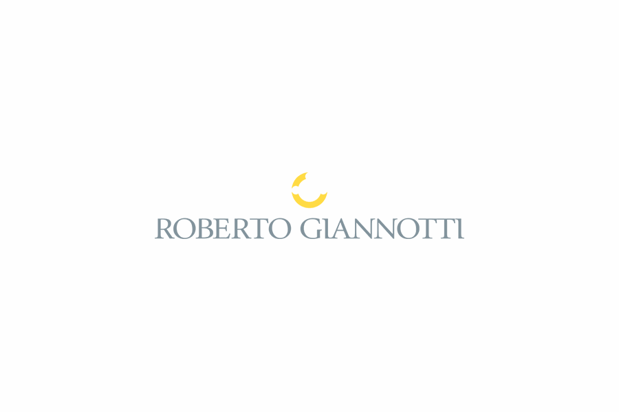 Logo di Roberto Giannotti: testo grigio e forma stilizzata di una mezzaluna gialla su sfondo bianco.