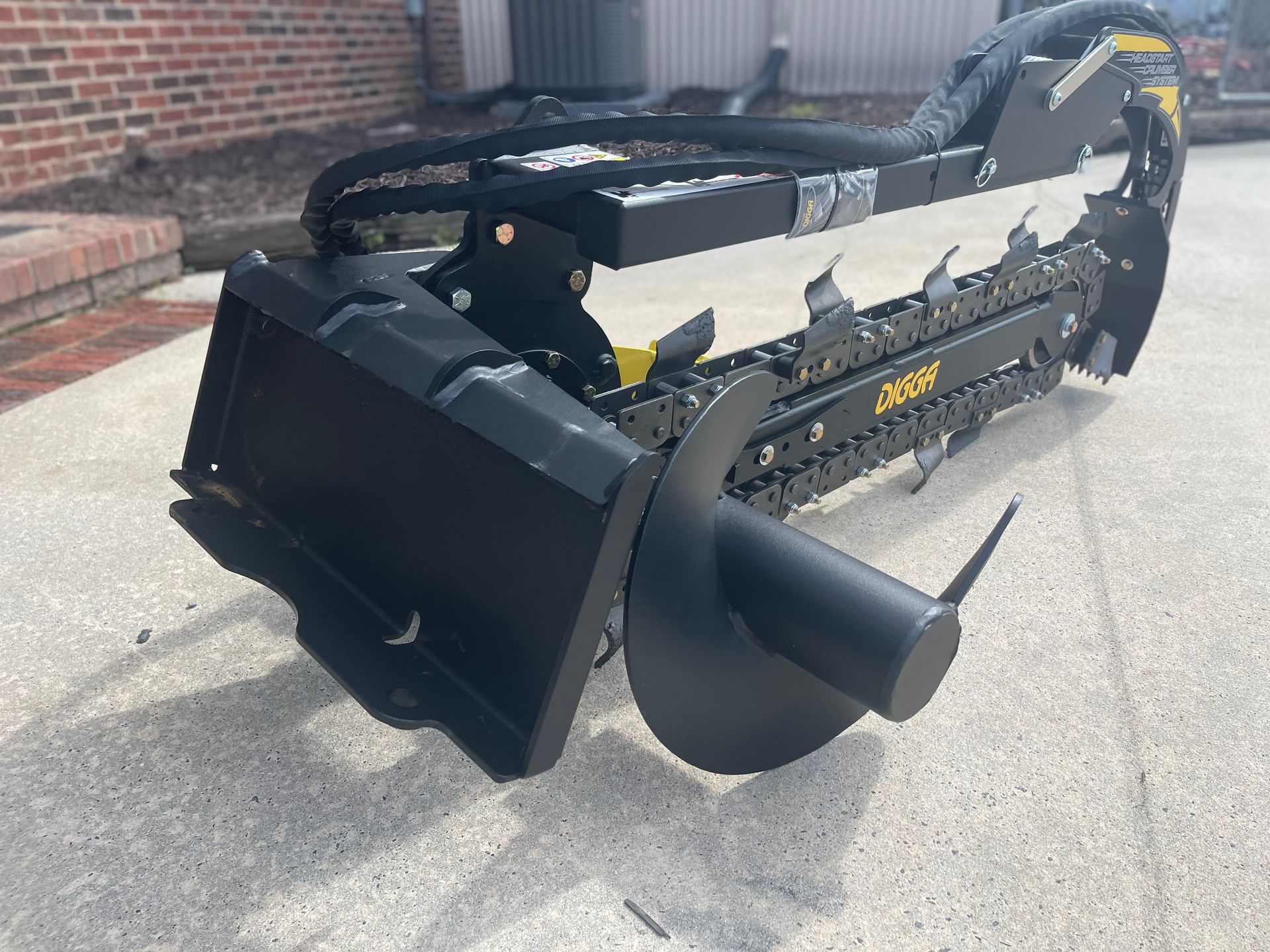 Digga Trencher for Mini Skid Steer w/Earth Chain, 3' x 6