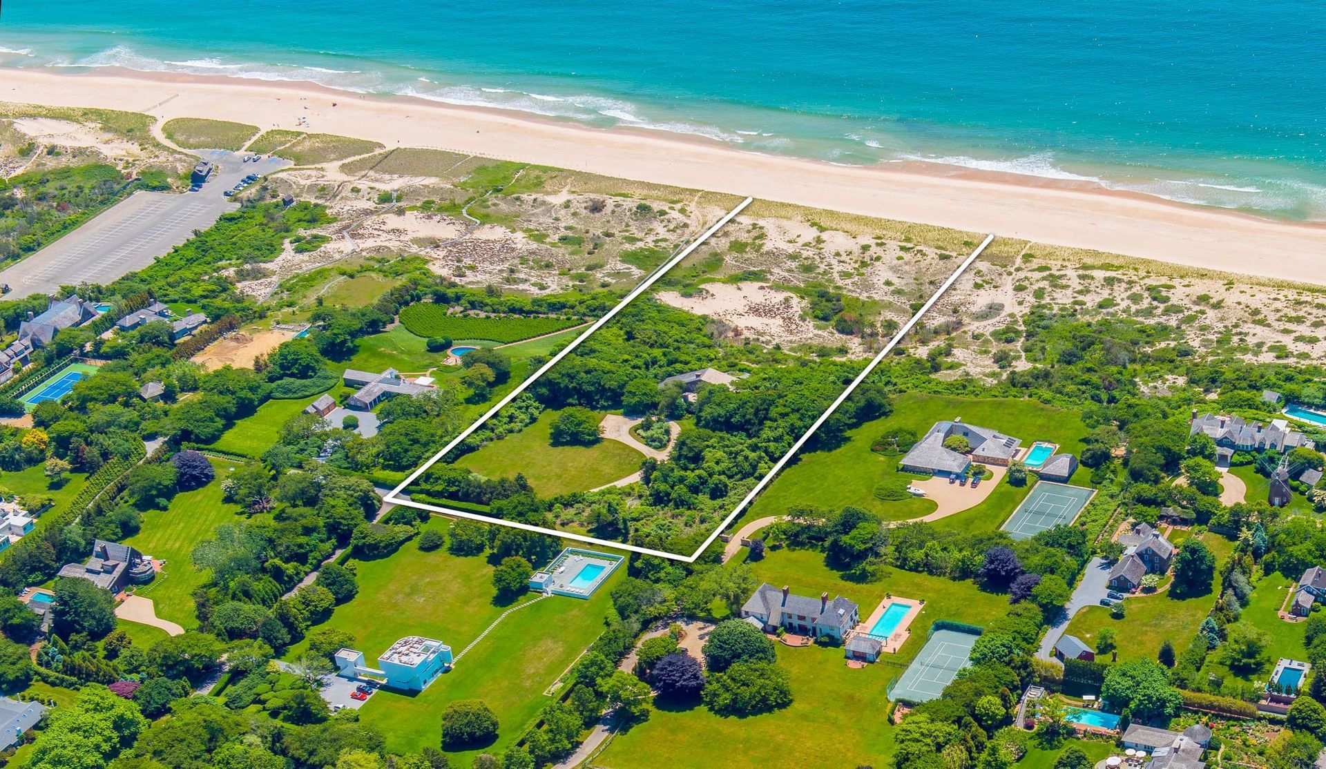 Luxury Properties on the Hamptons are Still in High Demand