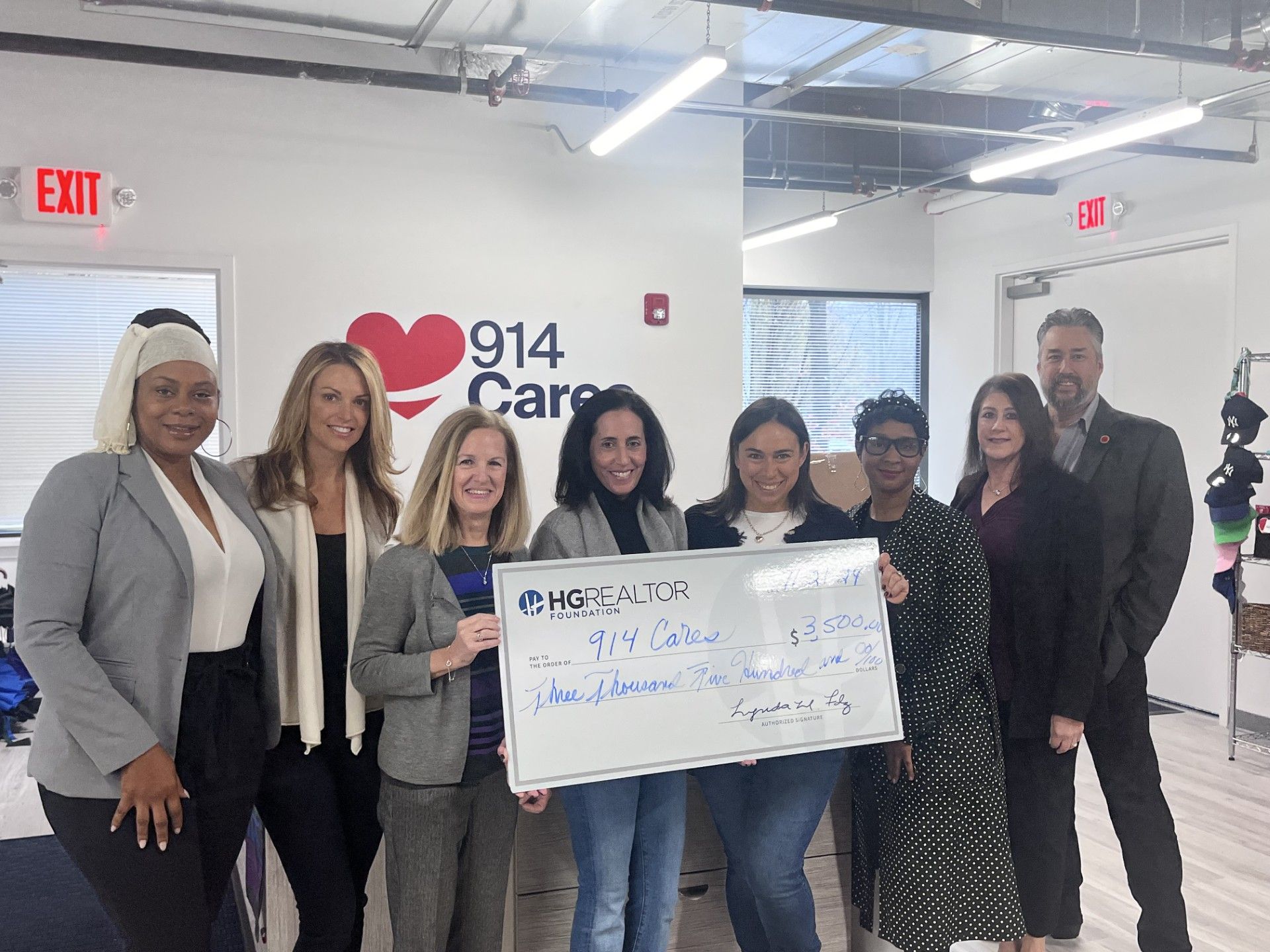 Hudson Gateway REALTOR&reg; Foundation Presents $3,500 Donation to 914 Cares, Serving Westchester County
