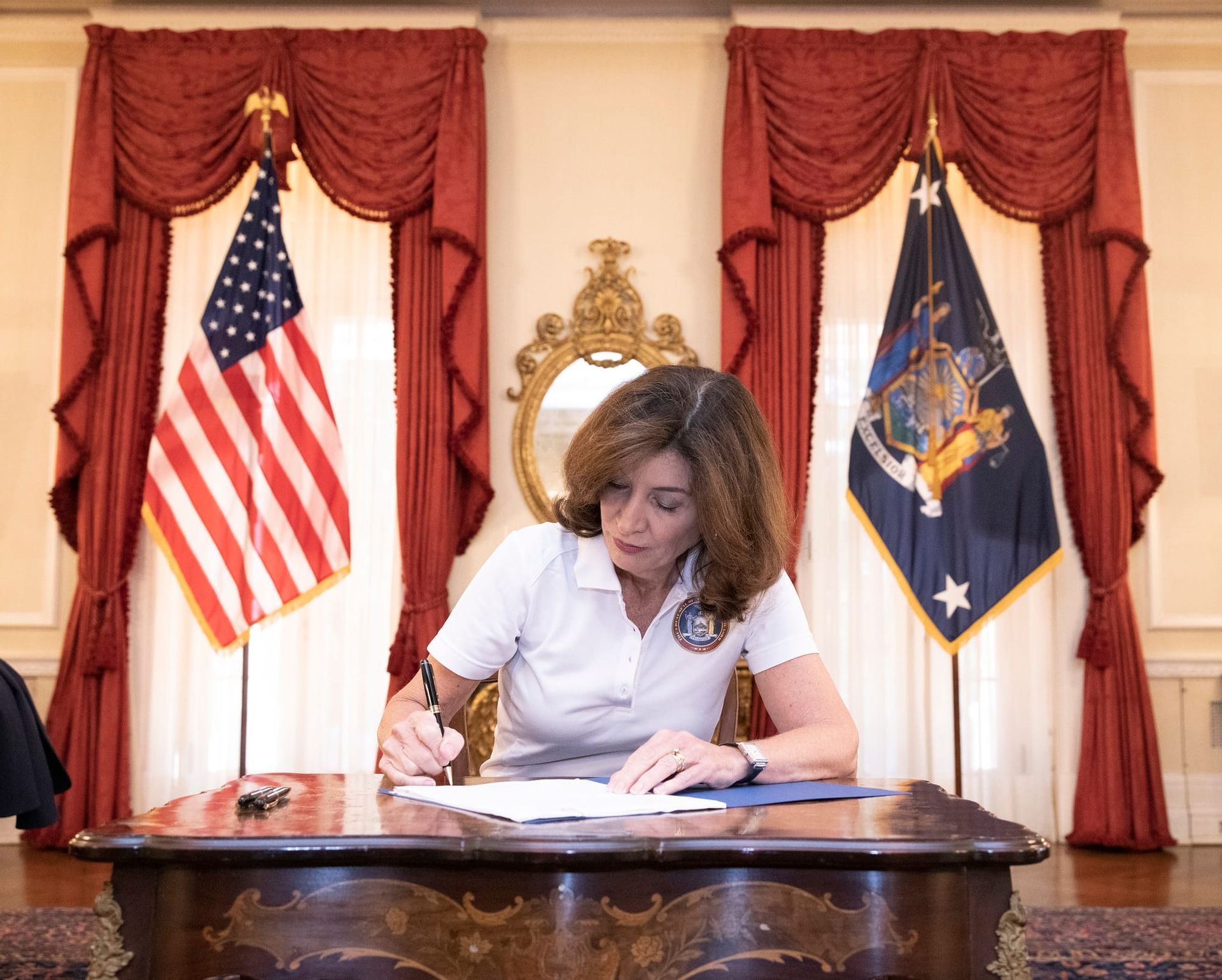 Gov. Hochul Signs Bill Extending COVID-Related Eviction Moratorium in NY Until Jan. 15, 2022