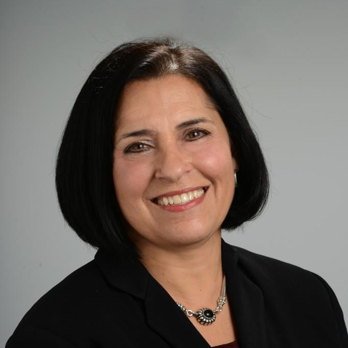 Headshot of Cynthia Lippolis