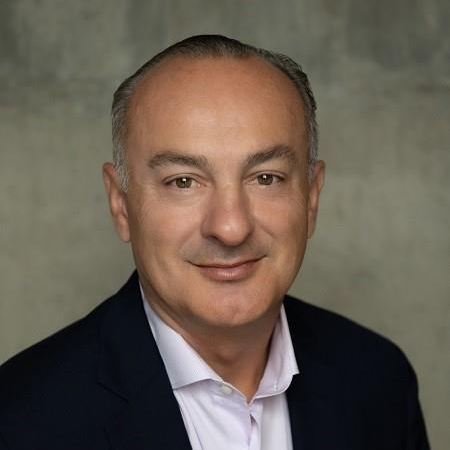 Headshot of Peter Nikic