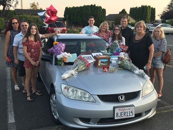 memorial on car