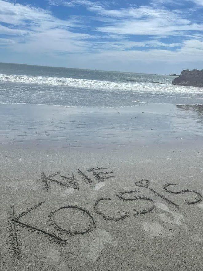 writing in sand