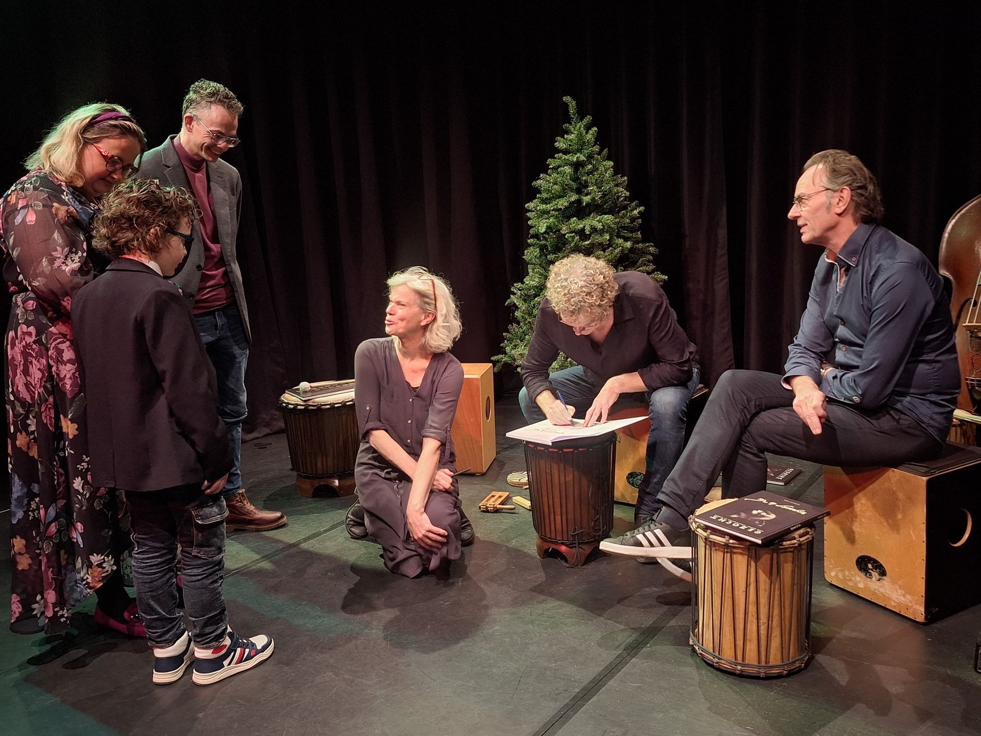 Met publiek na de voorstelling