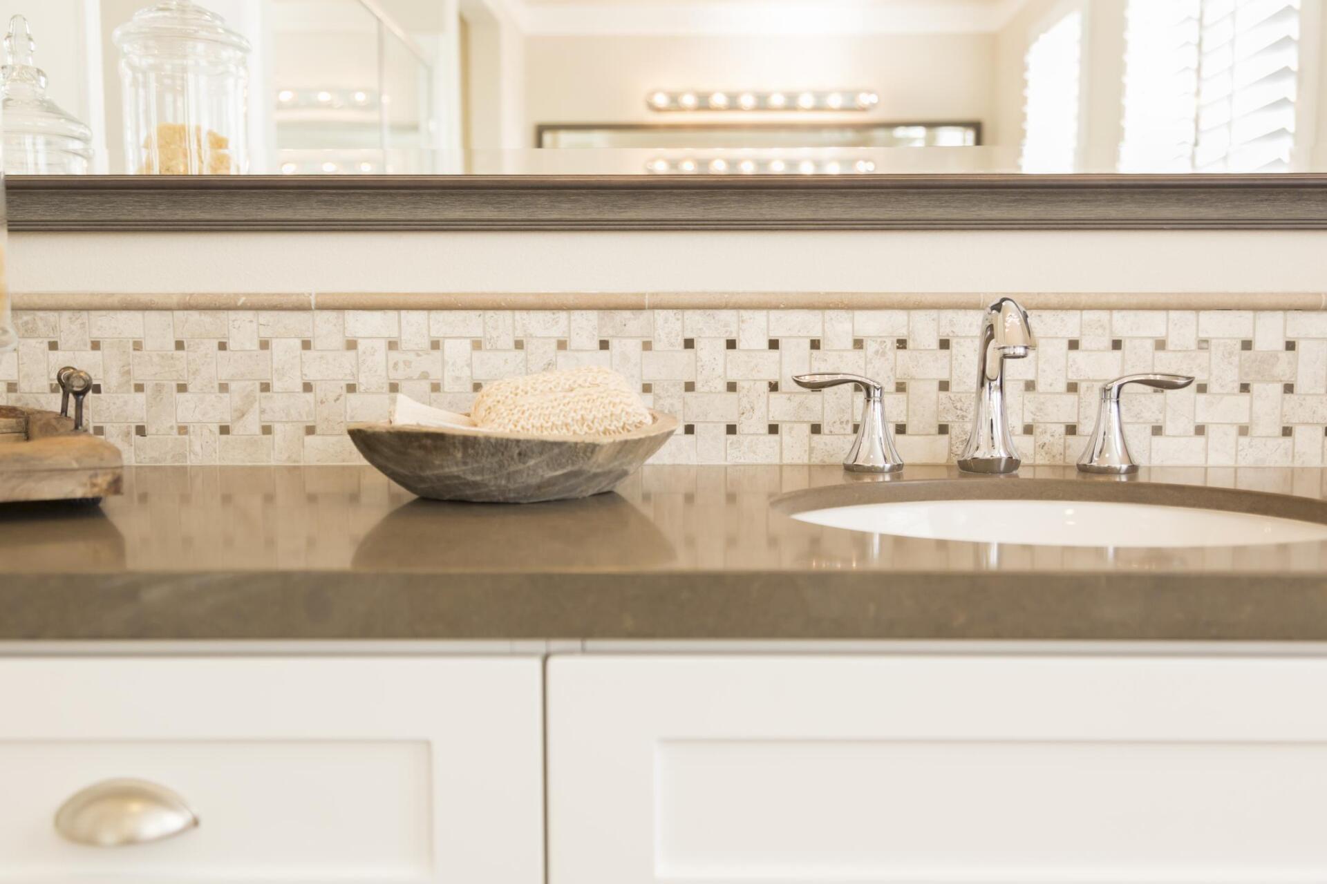 bathroom with sink and mirror