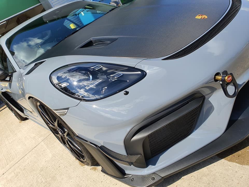 PORSCHE GT4