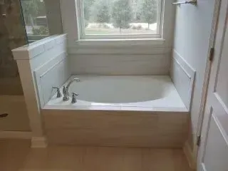 White Bathtub — Ponte Vedra Beach, FL — Van Worz Plumbing Inc.