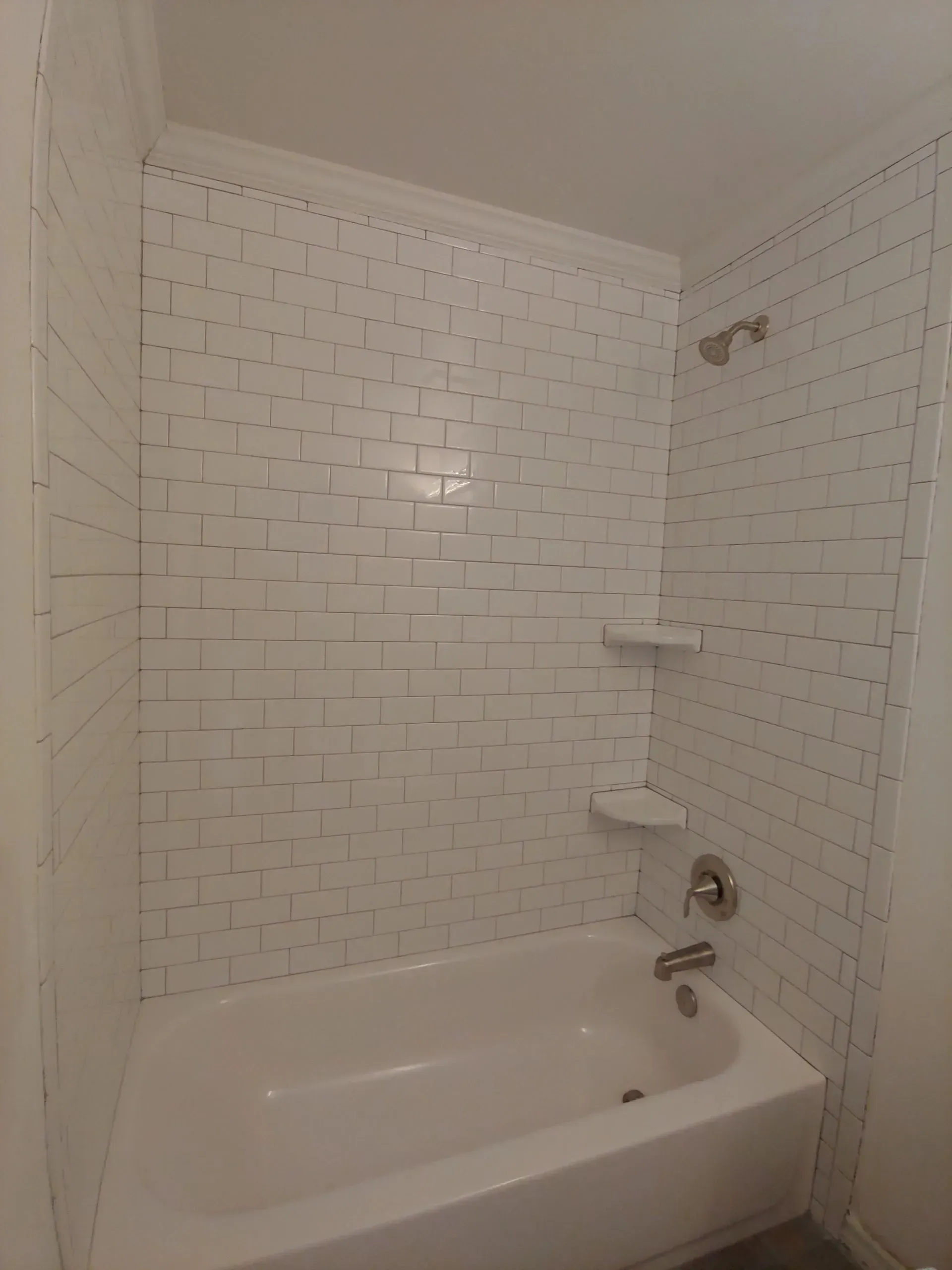 Clean W Bathtub — Ponte Vedra Beach, FL — Van Worz Plumbing Inc.