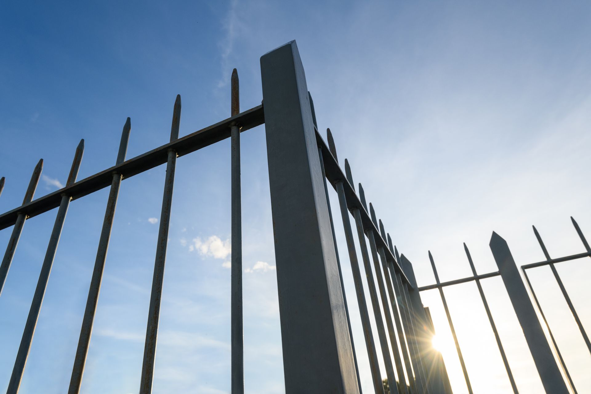 Palisade fence