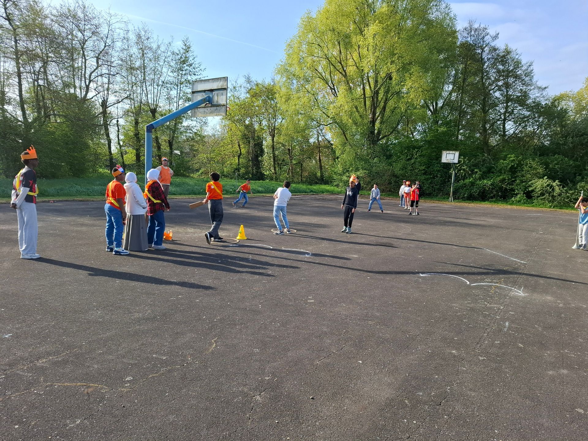 Koningsspelen op AZC School Het Uitzicht