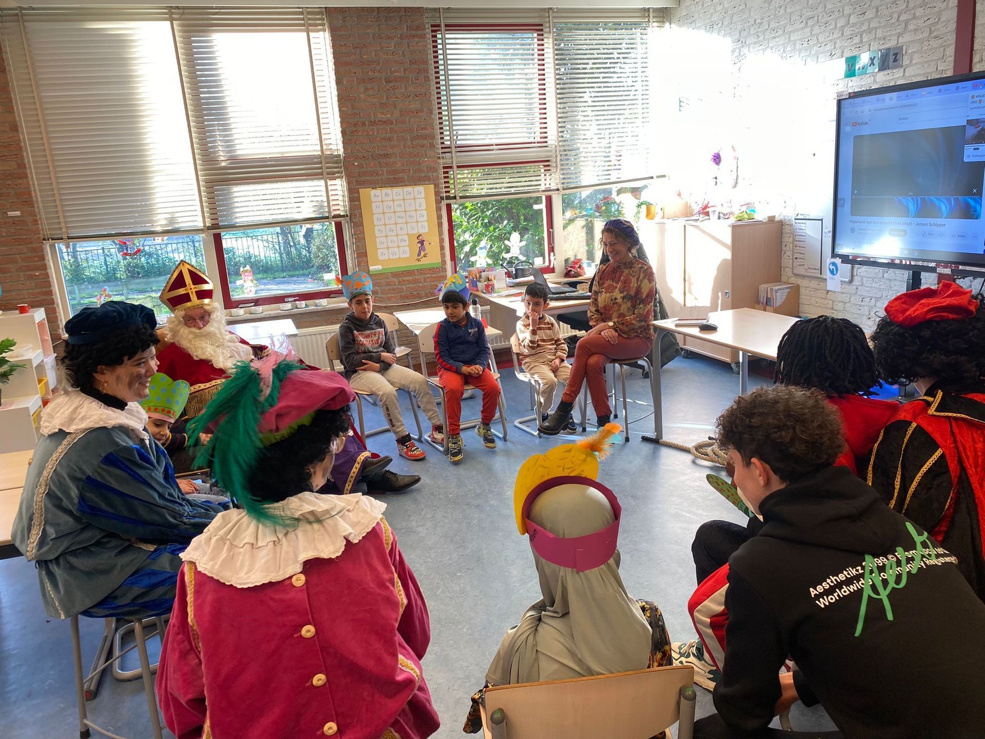 Op AZC School Het Uitzicht hebben we een gezellig Sinterklaasfeest gevierd