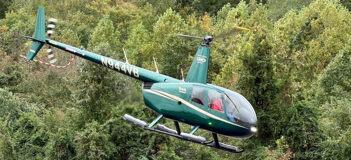 R44 Flying