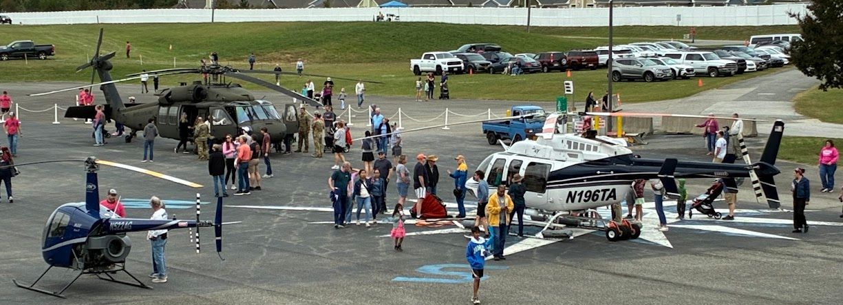 Heli Day Crowds around Blackhawk and HeloAir 407