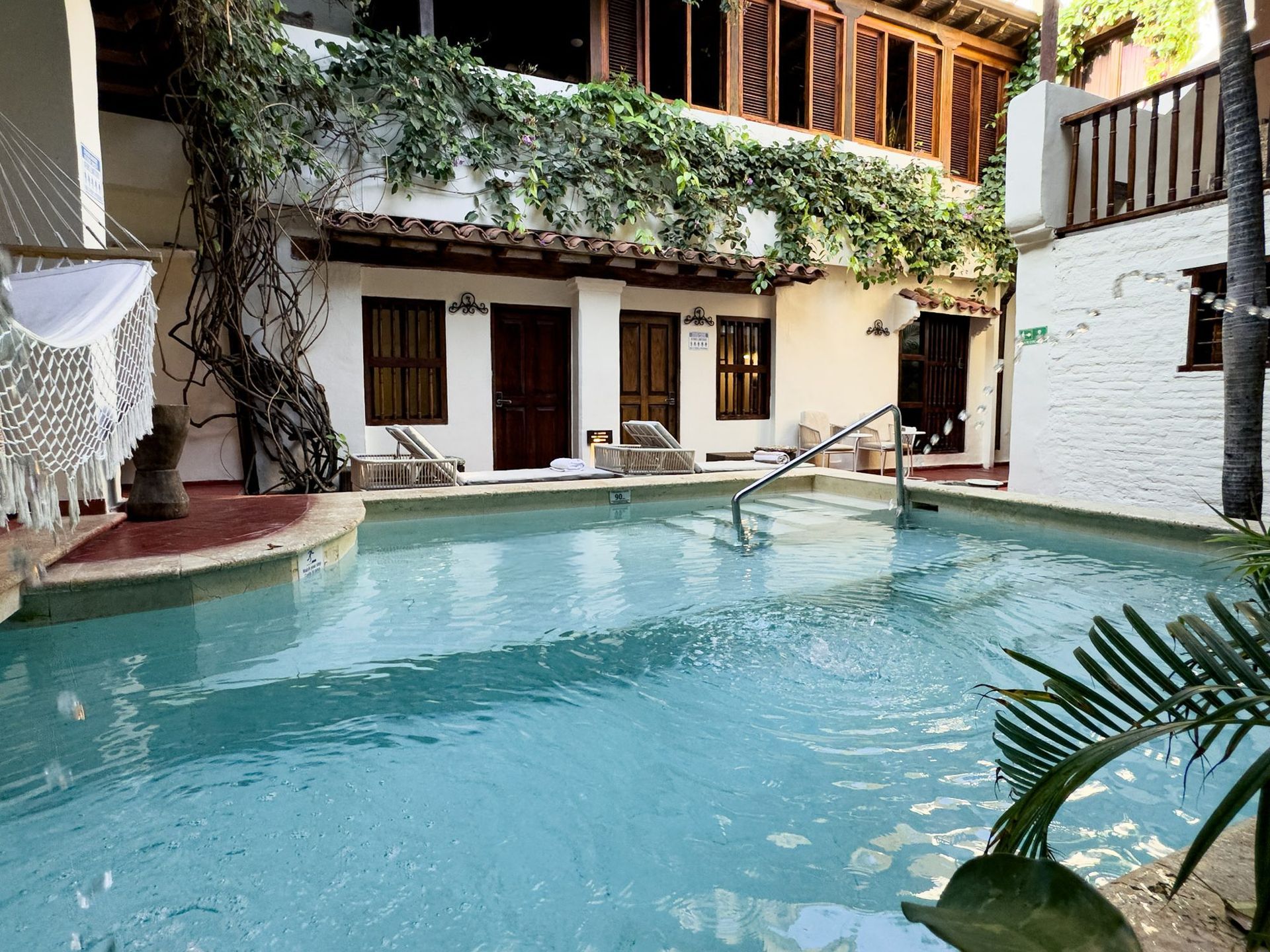 Piscina privada de Casa Bugó, casa completa en el Centro Histórico de Cartagena