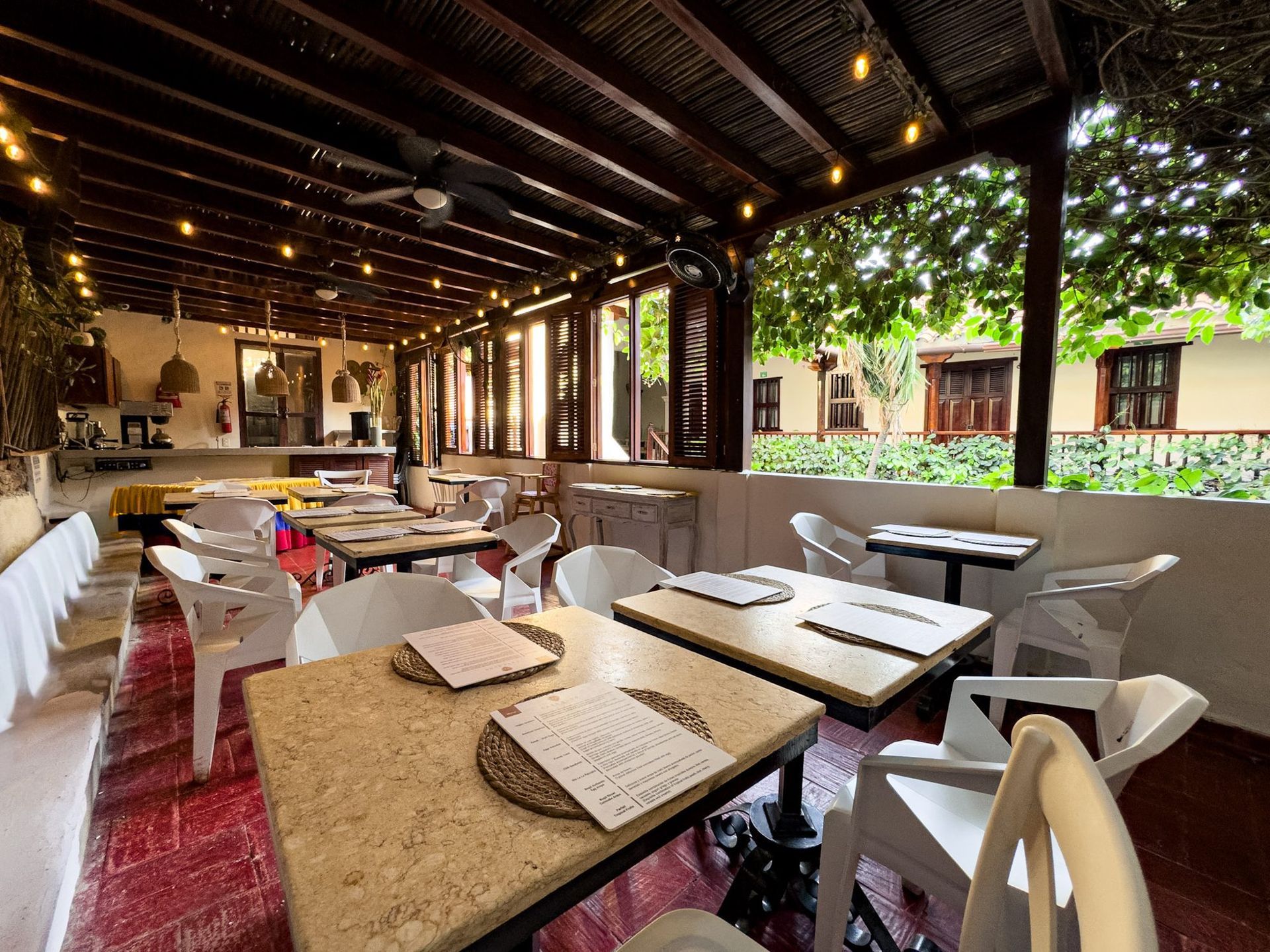 Restaurant in the colonial courtyard at Casa Bugó, Cartagena