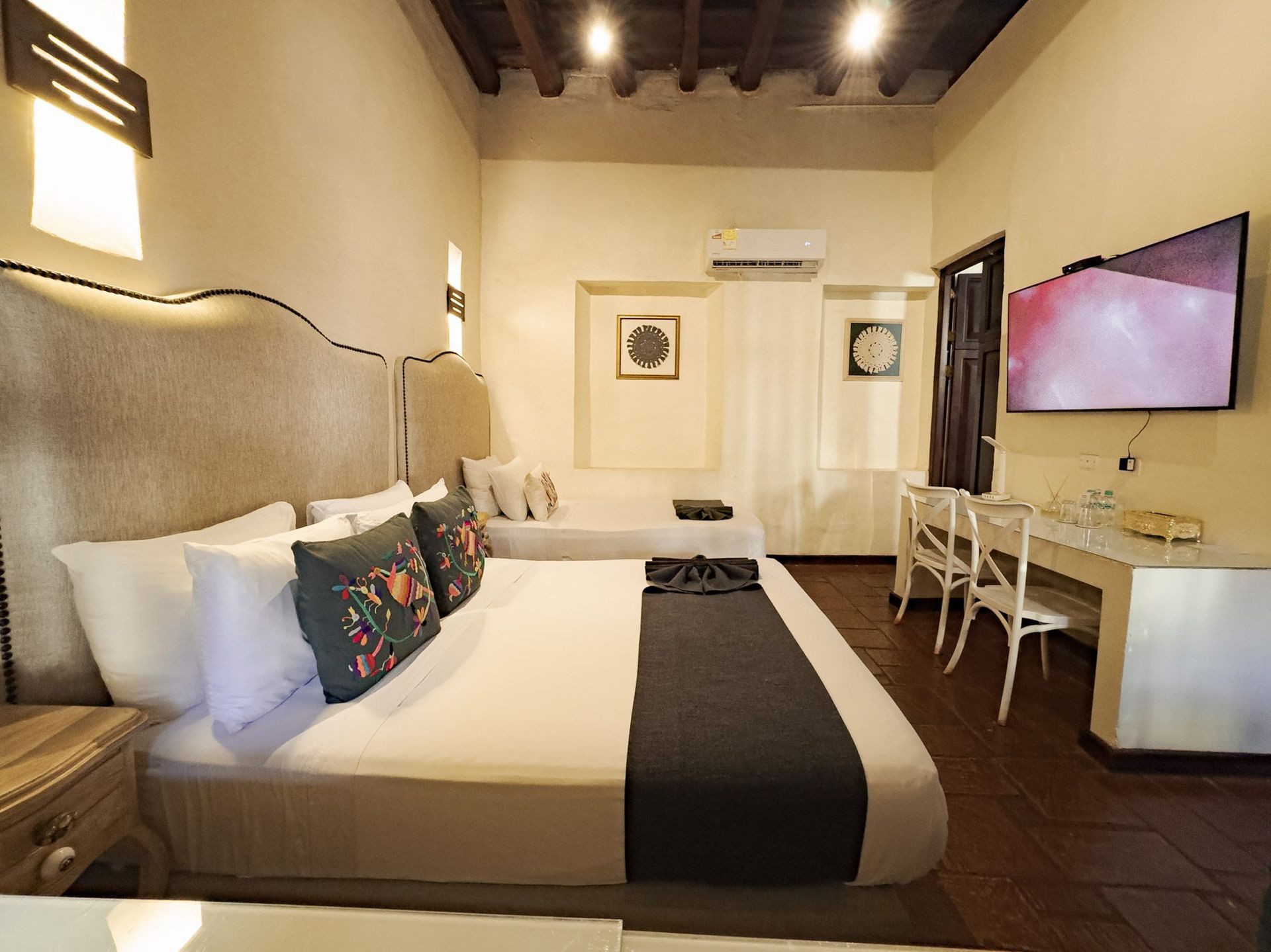 Superior room at Casa Bugó boutique hotel, Cartagena