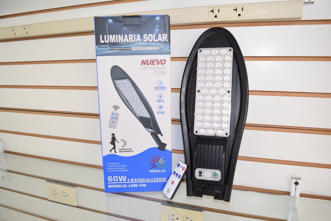 LUMINARIO SOLAR 60W IP65 C/CONTROL