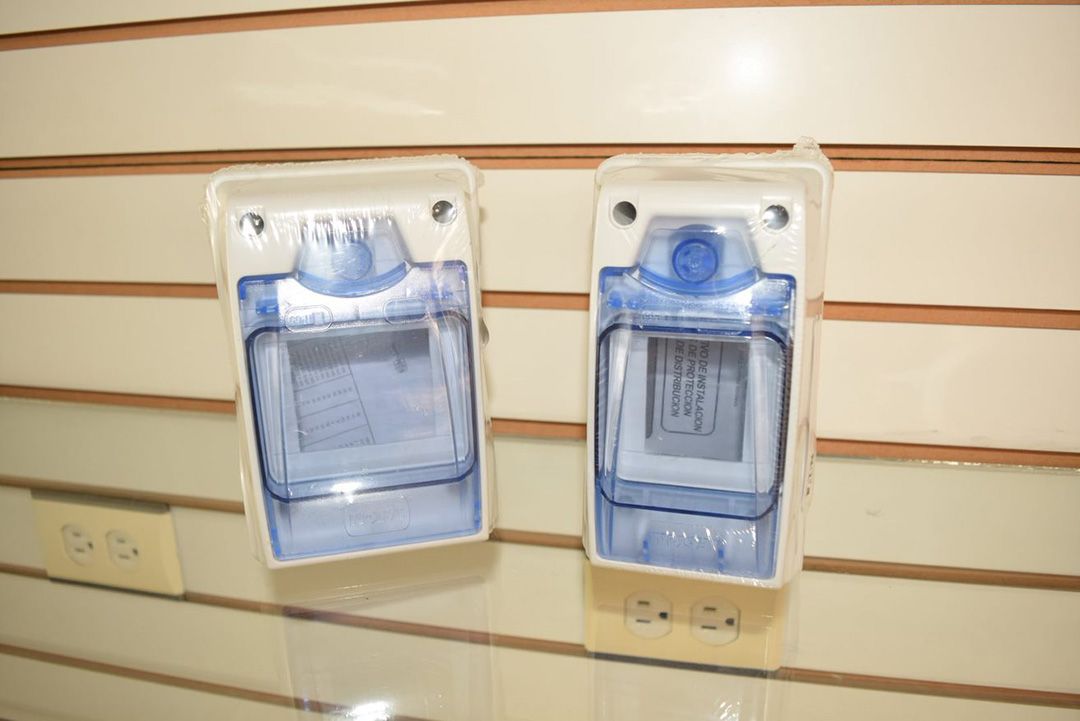 CAJA DISTRIBUCION C/TAPA IP65 4 MODULOS