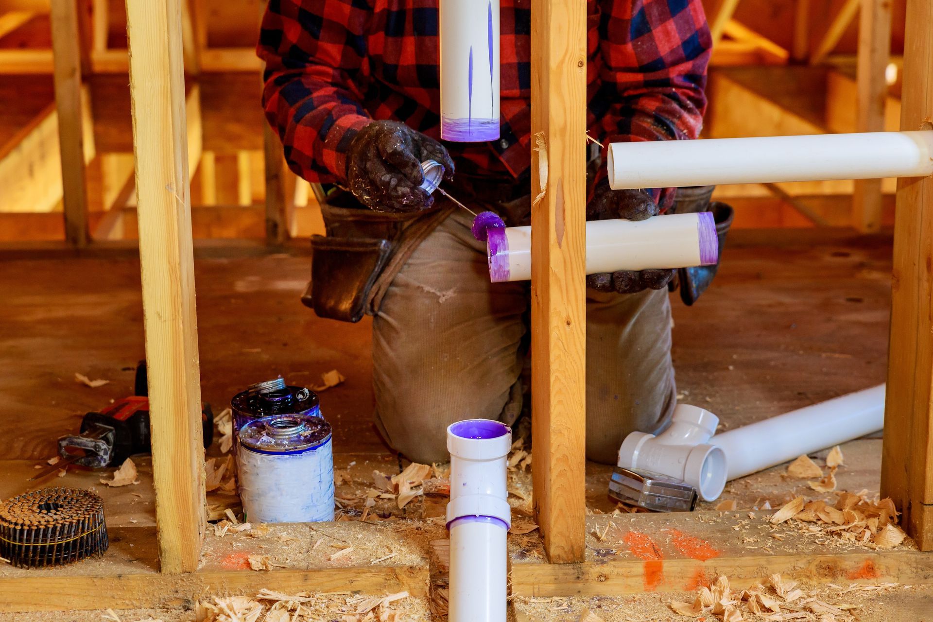 plumbing service working