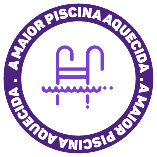 Logotipo circular roxo com a inscrição “A MAIOR PISCINA AQUECIDA” e um ícone estilizado de piscina aquecida no centro.