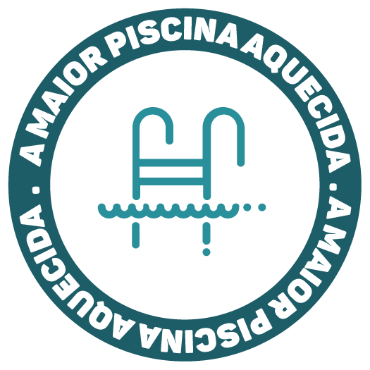 Purple circular logo with swimmer icon and text “A MAIOR PISCINA AQUECIDA.”