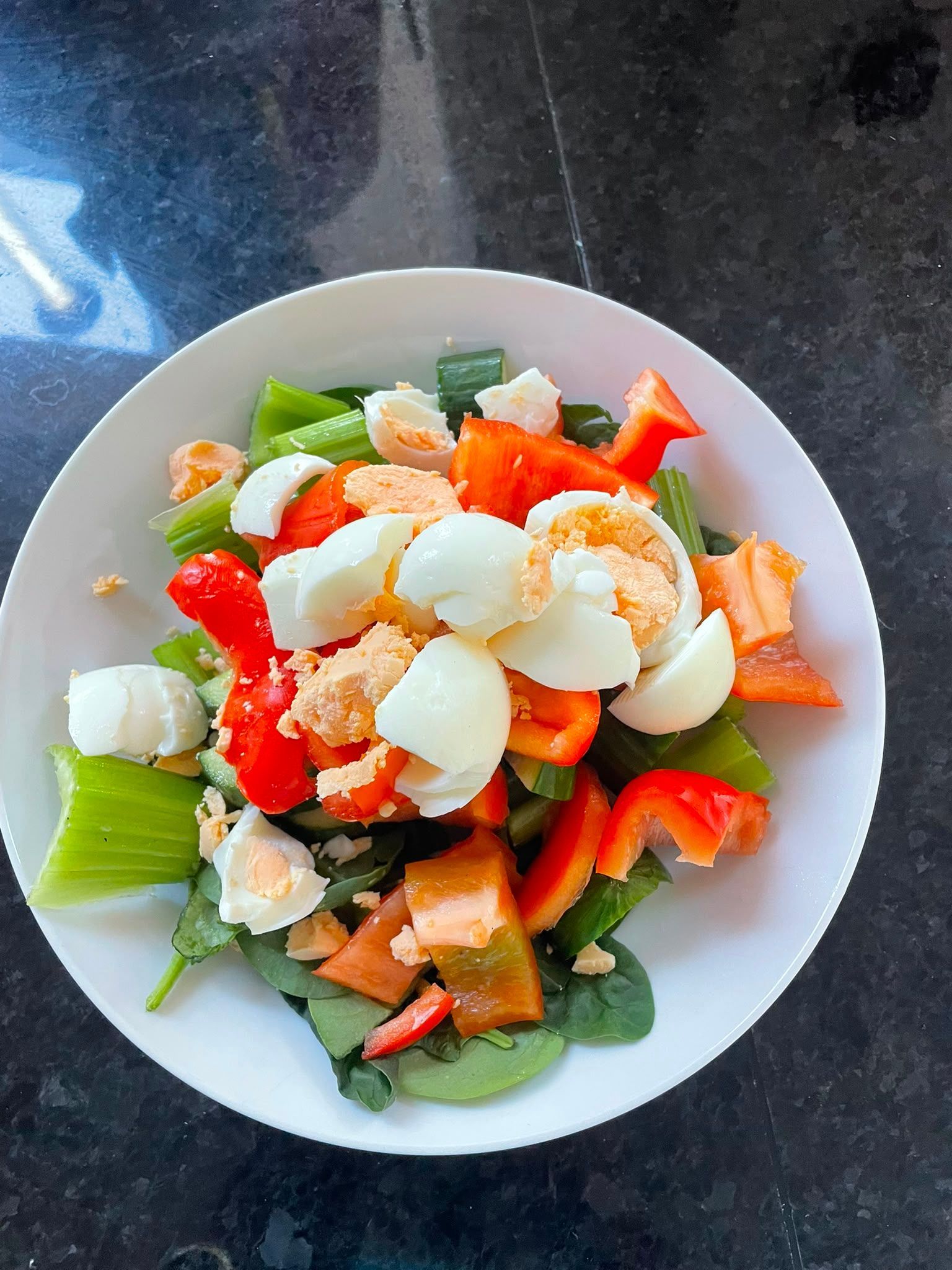 Bowl of salad freshly preped