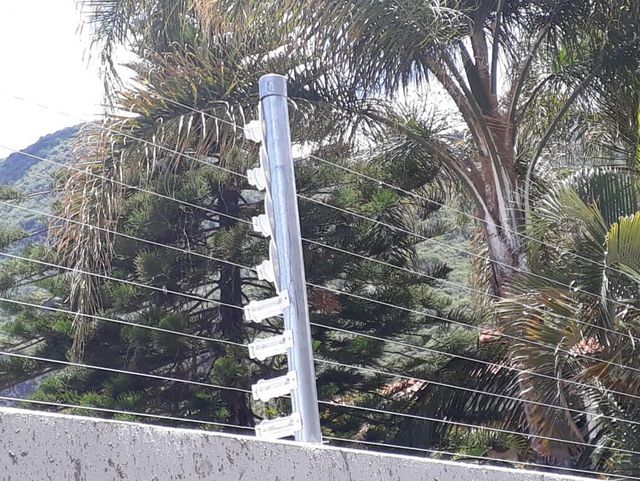 SEGURIDAD EN ALAMBRADOS ELECTRIFICADOS – INSTALACIÓN DE CERCAS Y ALAMBRADOS
