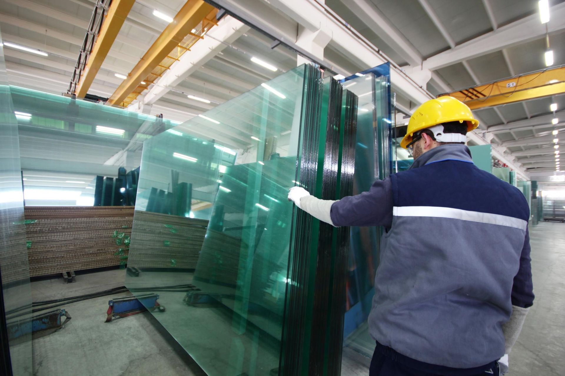 wholesale glass supplier