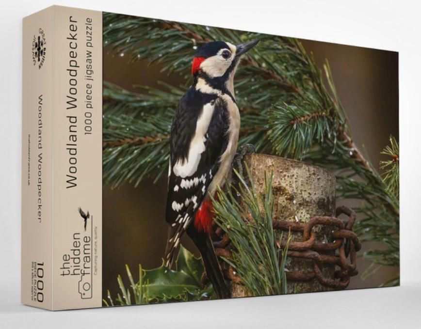 Great Spotted Woodpecker 1000 Piece Jigsaw [Offer]