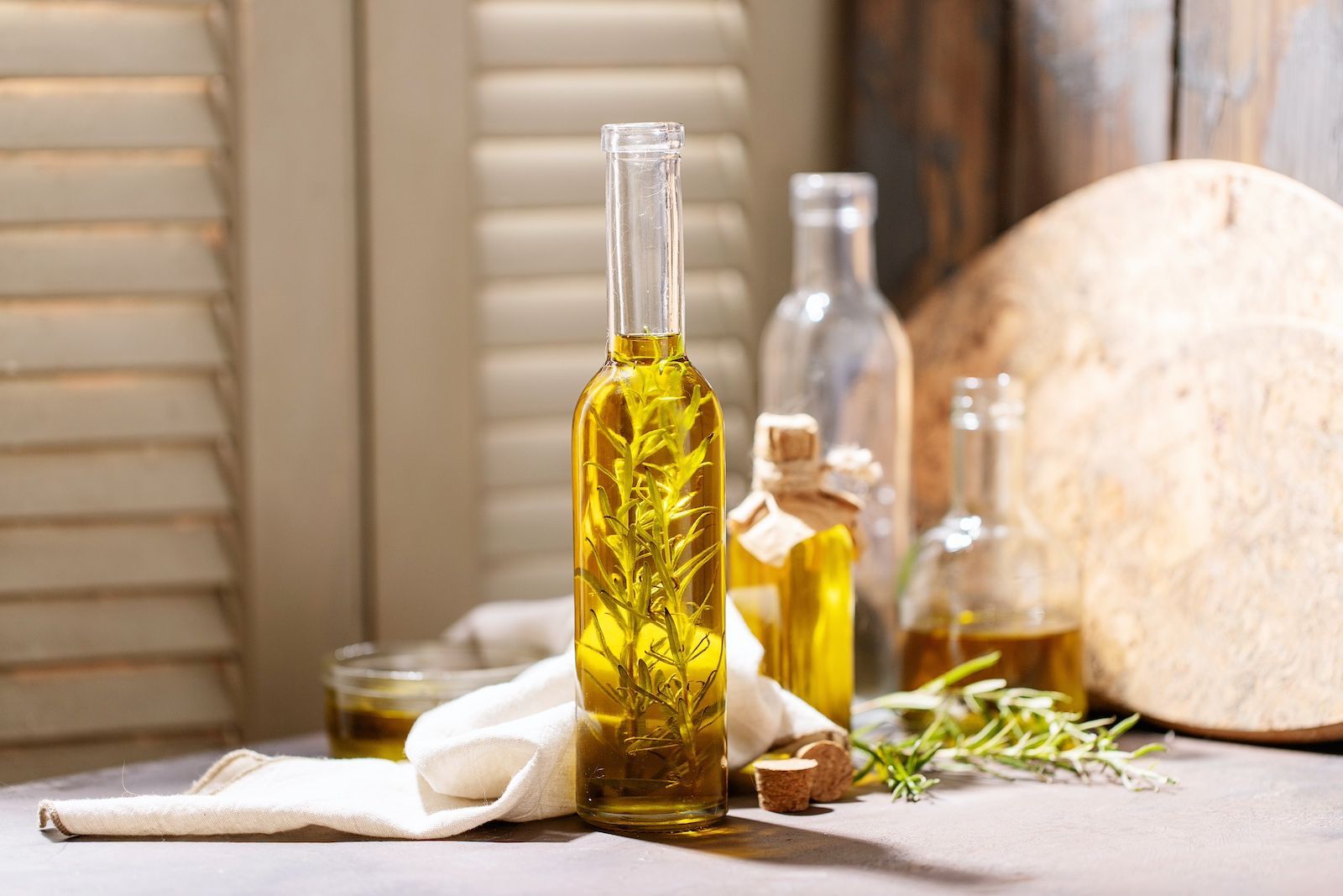 Don’t Be Afraid of Oils & Fats. Oleic Acid Is a Great Diet Addition. Learn From Chews Your Health.
